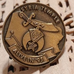 Syria Temple Alive in 95 Vintage Metal Pinback